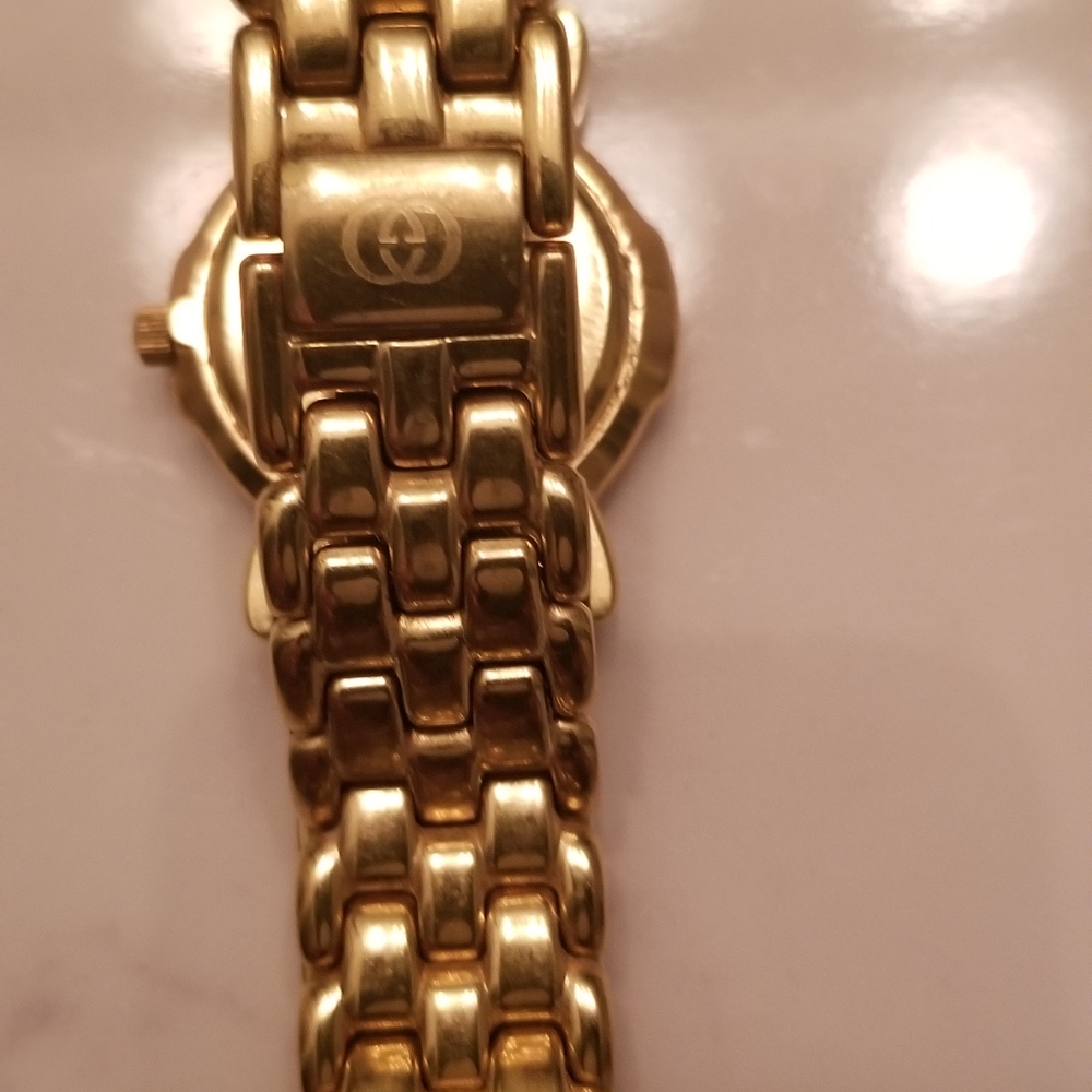 Watch - Picture 2 of 3